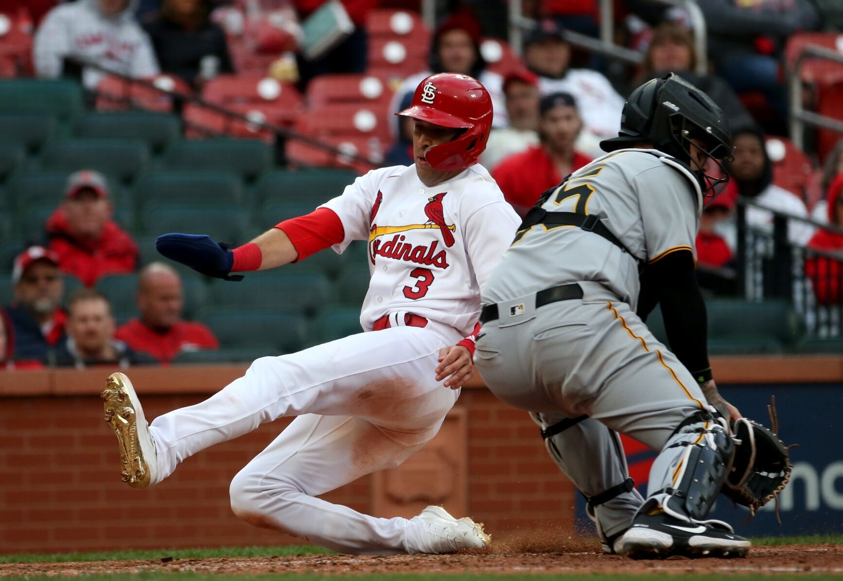 St. Louis Cardinals pound the Pittsburgh Pirates 9-0 in home opener